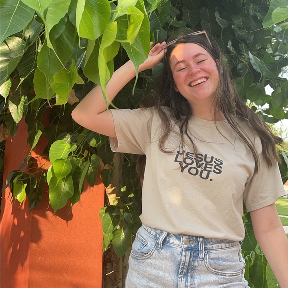 Meet your Posher, Ashley - Picture 1 of 1